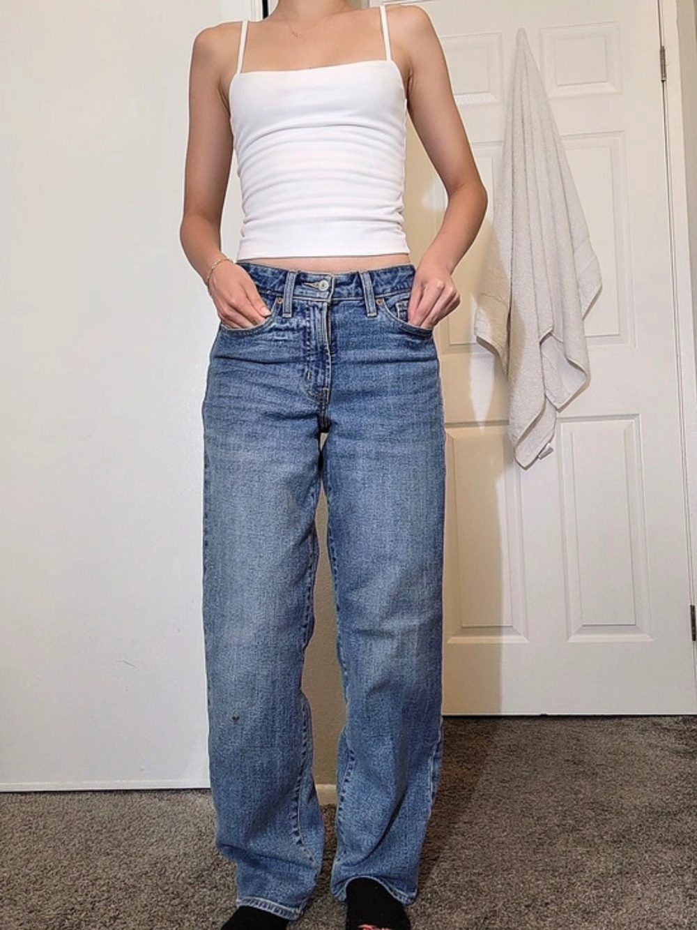 Women's Straight Leg Jeans in Blue